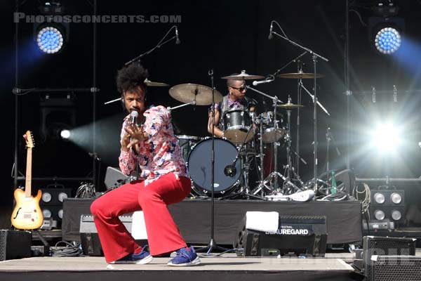 FANTASTIC NEGRITO - 2019-07-05 - HEROUVILLE SAINT CLAIR - Chateau de Beauregard - Scene Beauregard - Xavier Dphrepaulezz